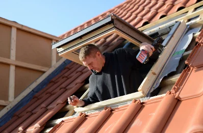 Pose de fenêtres de toit Velux à Mogues